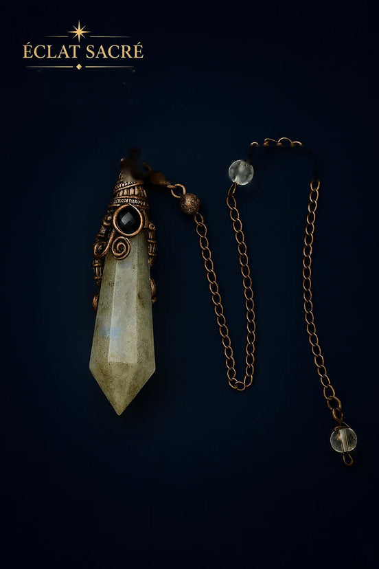 Pendule cristal vintage en pierres naturelles, vue 2 – Éclat Sacré